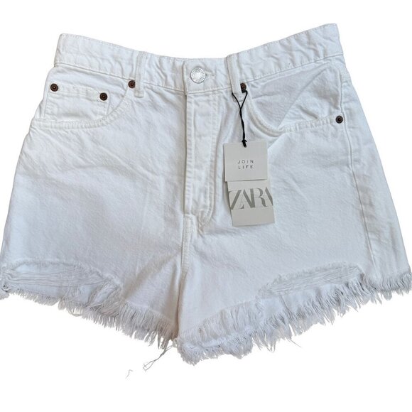 Zara Pants - Zara White Denim High-Waisted Frayed Hem Shorts Size 8 USA / EUR 40